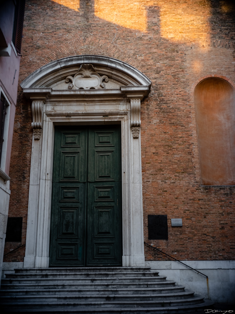 Photos from a trip through Italy in Summer of 2023. Locations include Rome, Florence, Tuscany, Castello di Bossi in Chianti, Siena, San Gimignano, Sirmione on Lake Garda, Bologna, Gudon, Italian Dolomites, Seceda, Cadini di Misurina, and Venice.